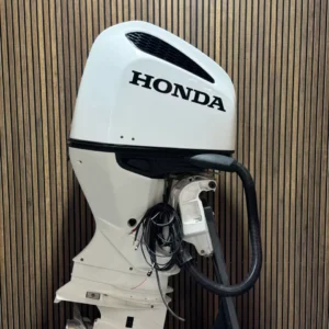 Honda BF250 UDU V6 Outboard Engine